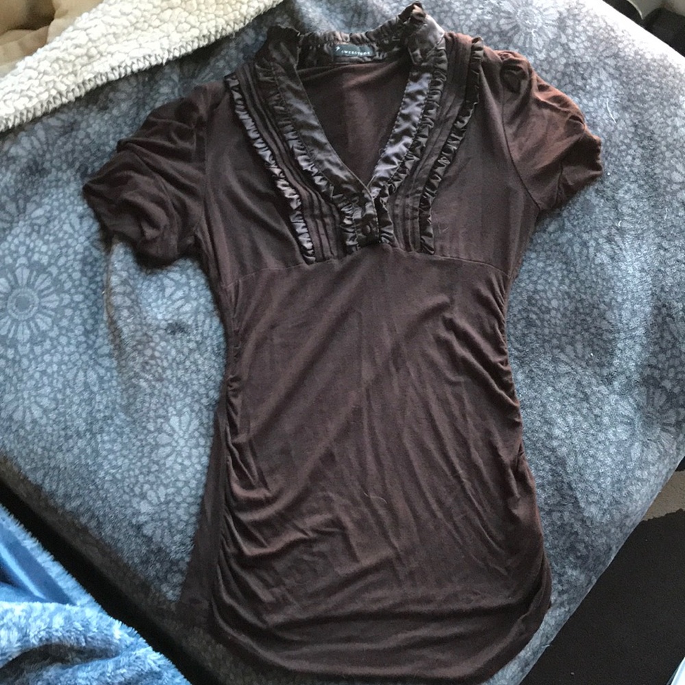 🌸Being donated 8/5🌸 Forever 21 Lg Brown shirt